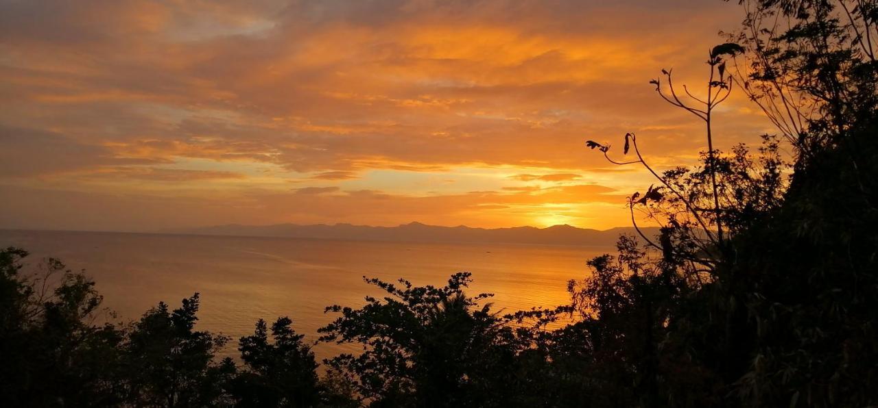 Bed and Breakfast Lonos Circle Private Garden Romblon Exteriér fotografie
